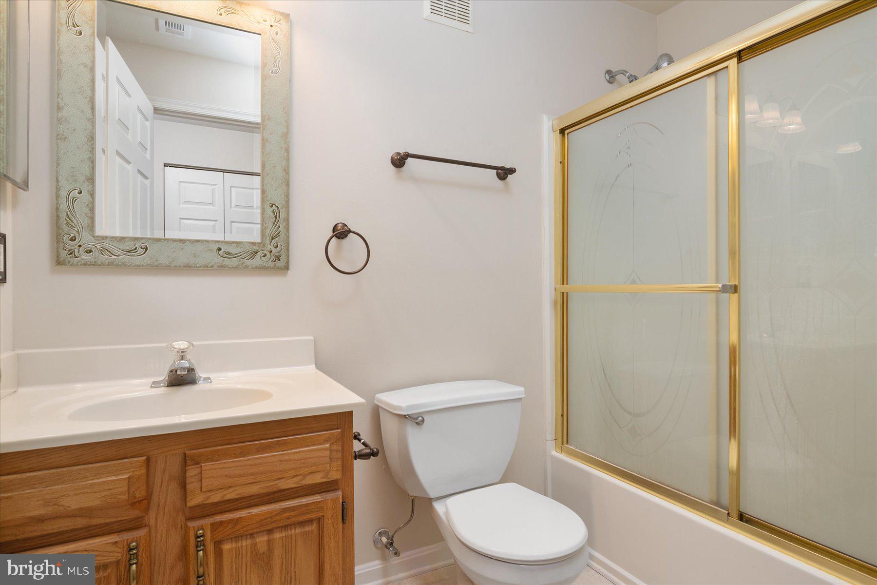 CROMWELL FOUNTAIN - Residential