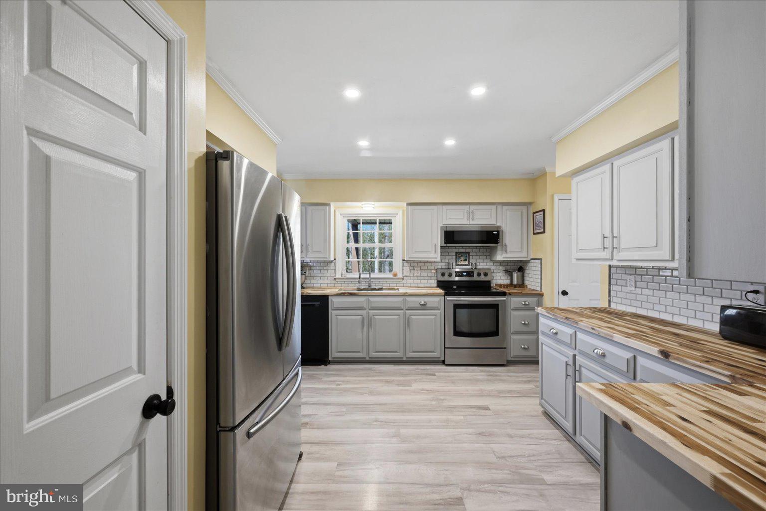 18438 BEAZLEY LANE