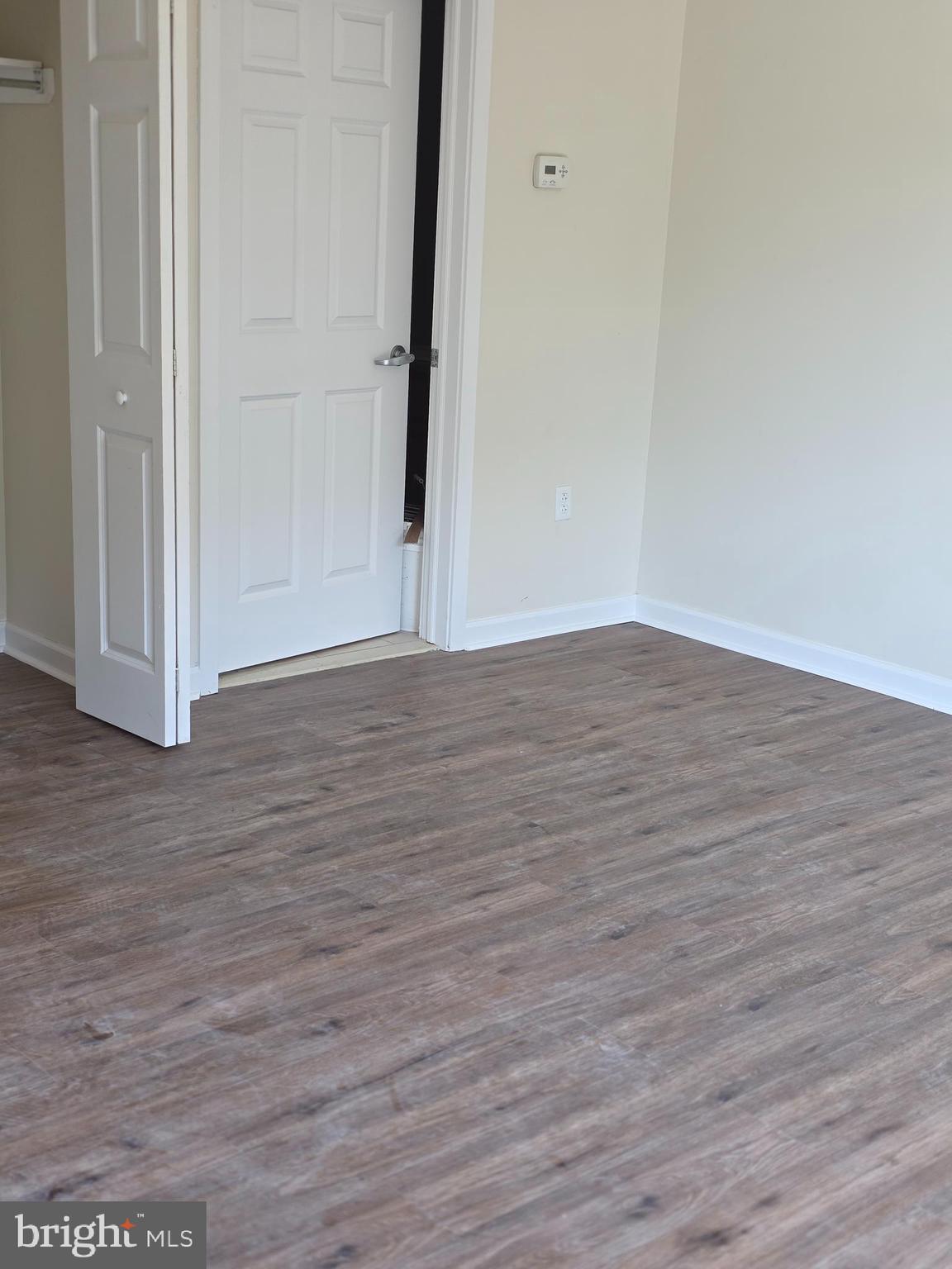 UNIVERSITY CITY - Residential Lease