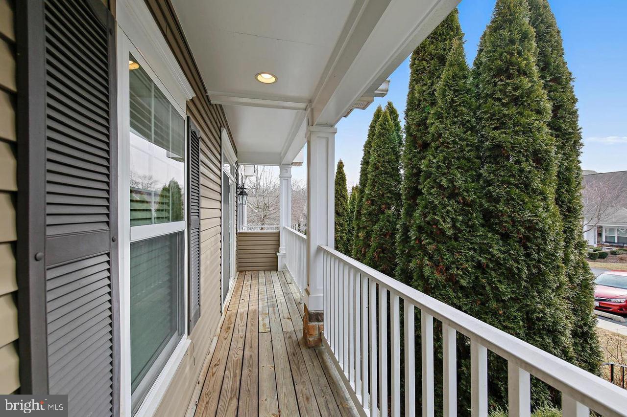 MEADOW RIDGE VILLAS CODM - Residential