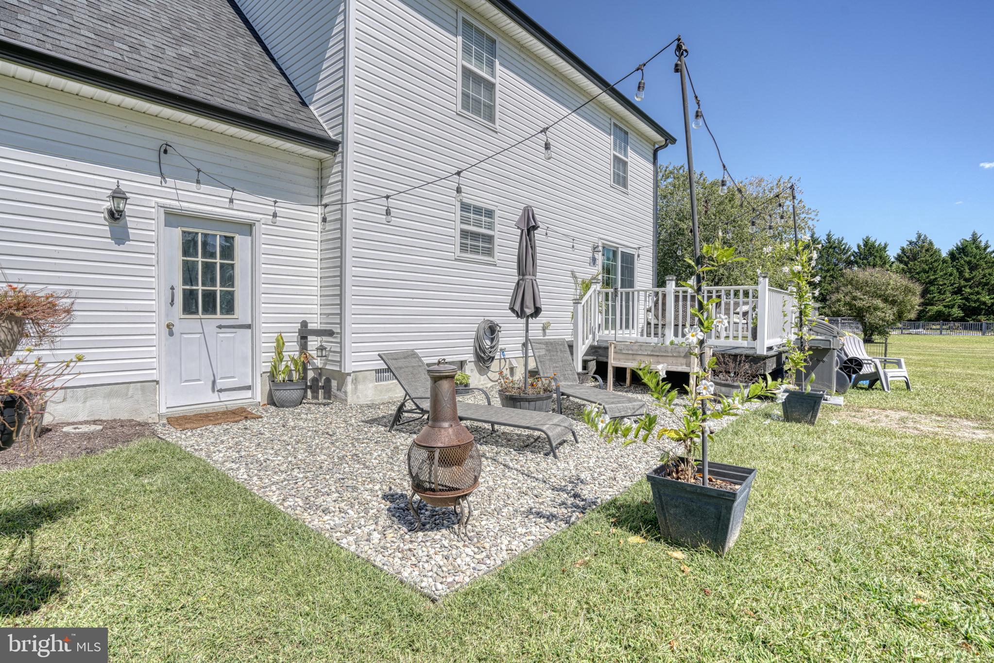 TWO JOHNS - Residential