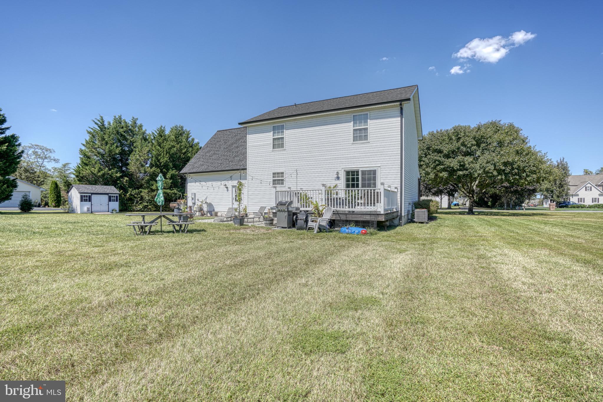 TWO JOHNS - Residential