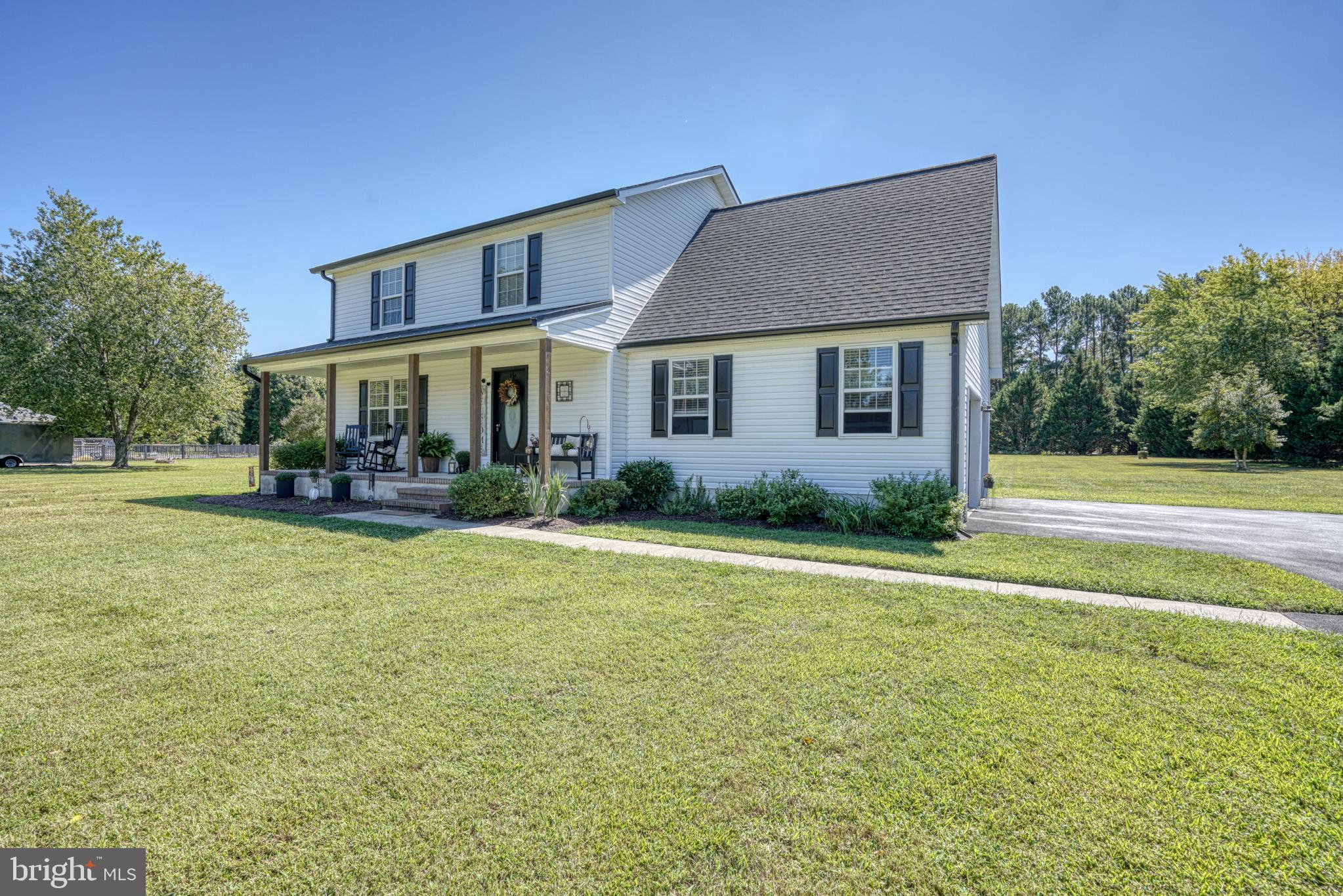 TWO JOHNS - Residential