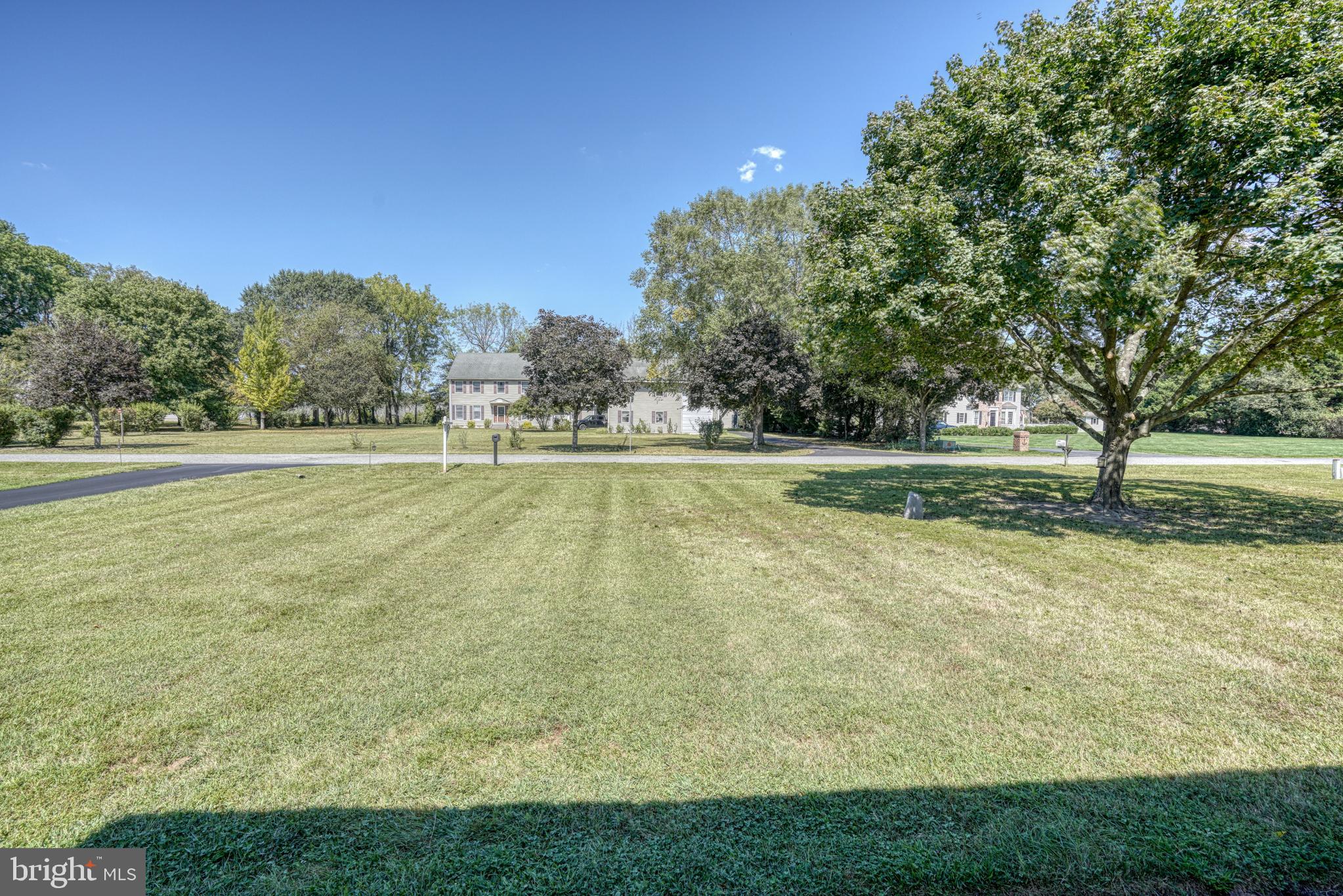 TWO JOHNS - Residential