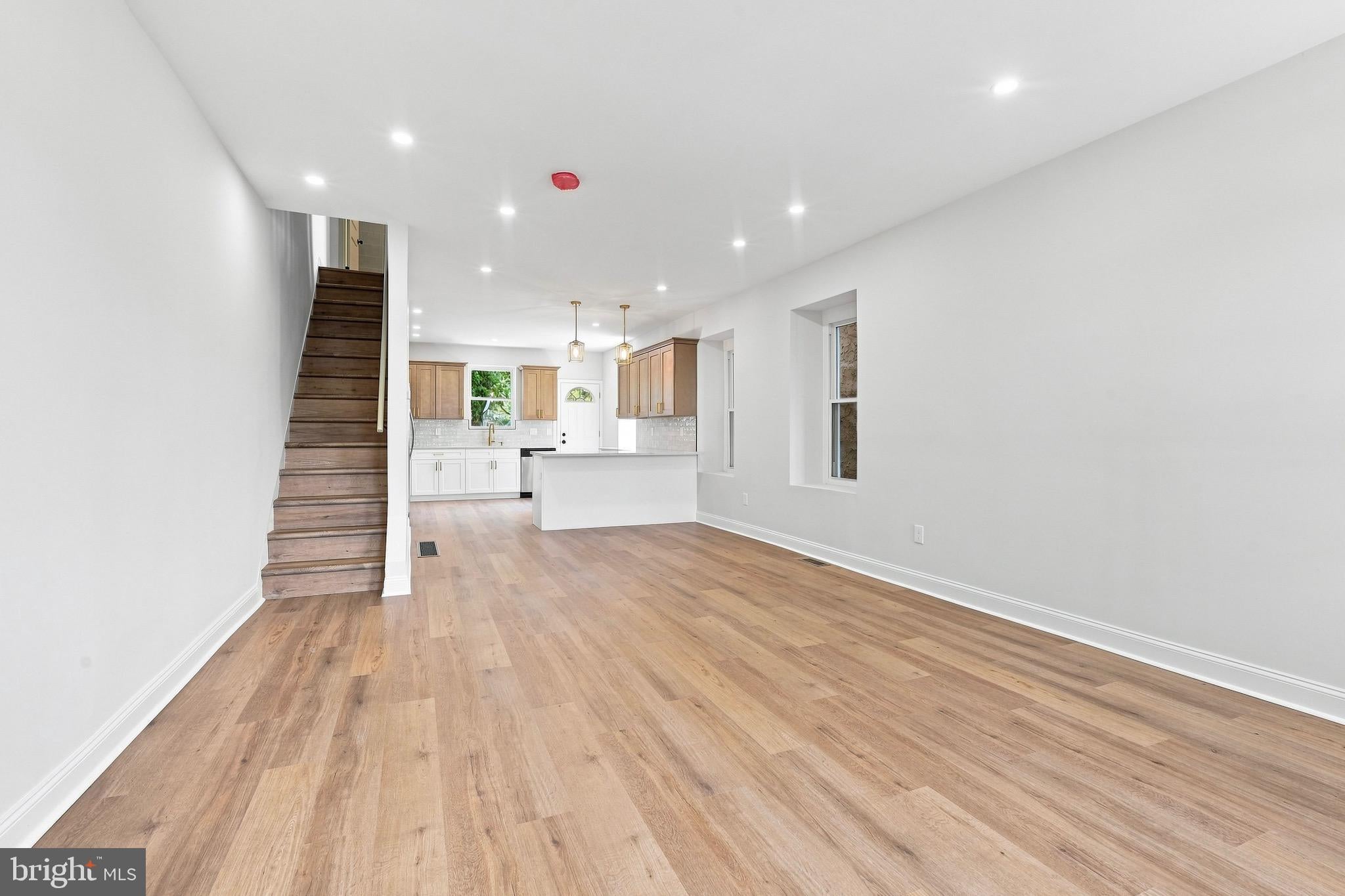 4107 MANAYUNK AVENUE
