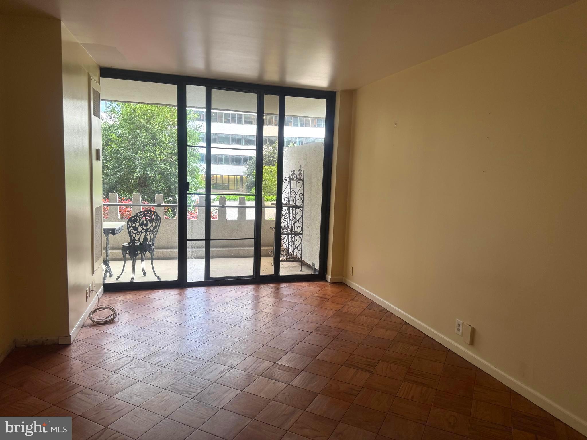 FOGGY BOTTOM - Residential