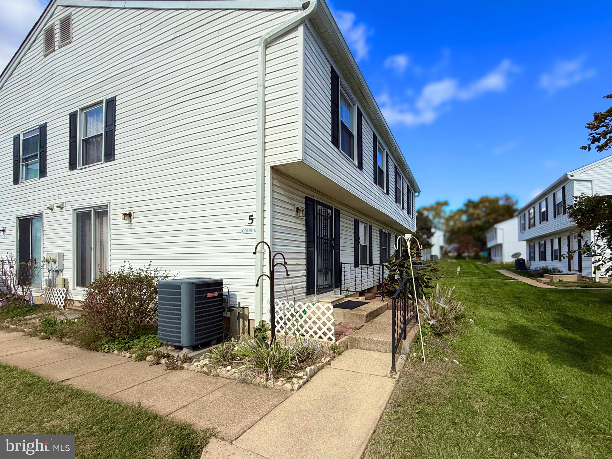 BROOKSHIRE - Residential Lease