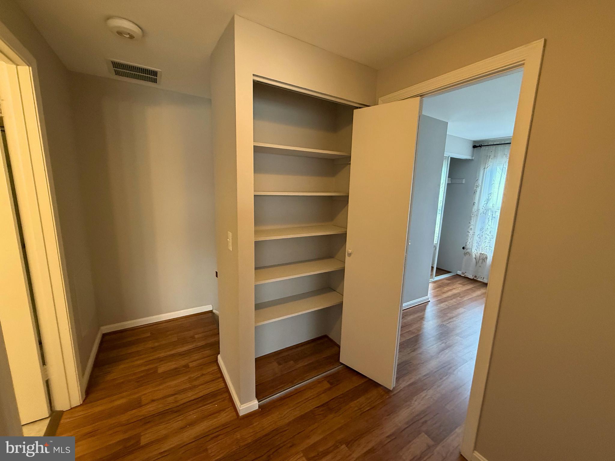 BROOKSHIRE - Residential Lease