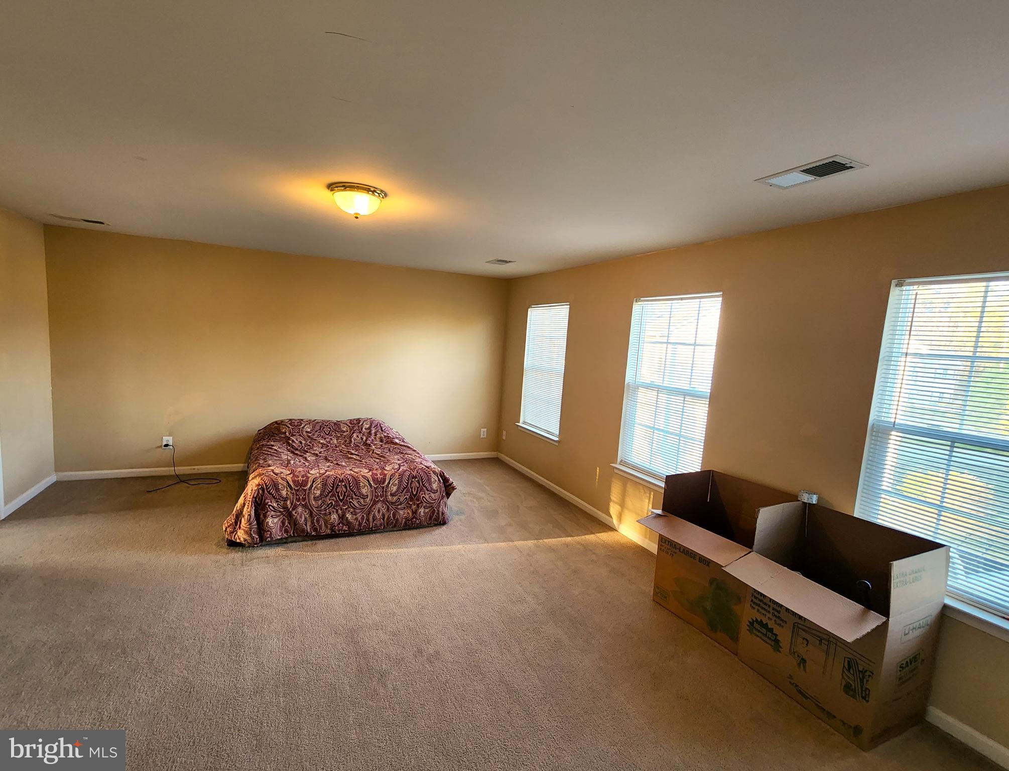 SOUTHWOODS - Residential