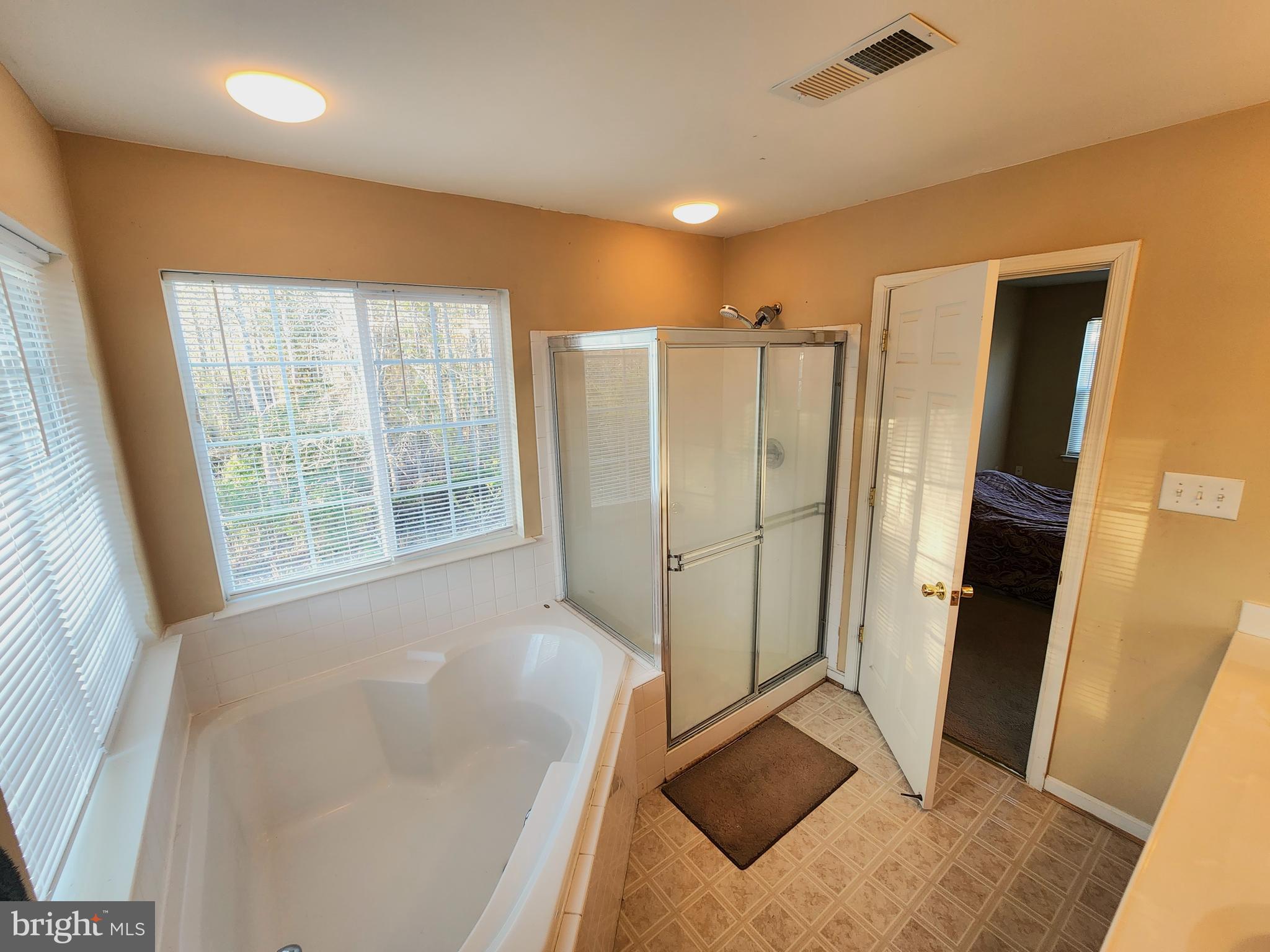 SOUTHWOODS - Residential