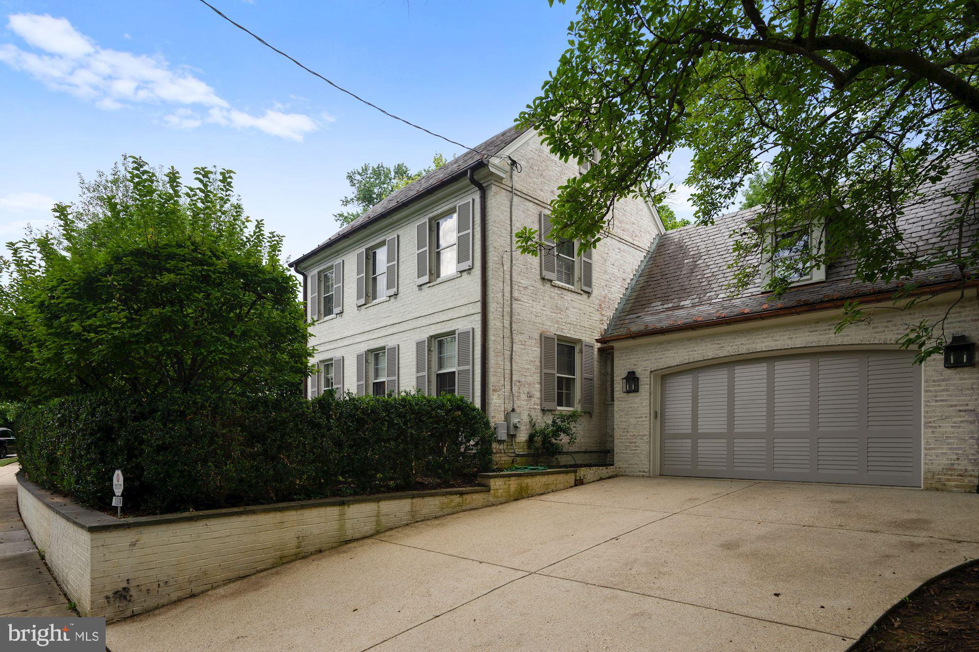 FOXHALL - Residential