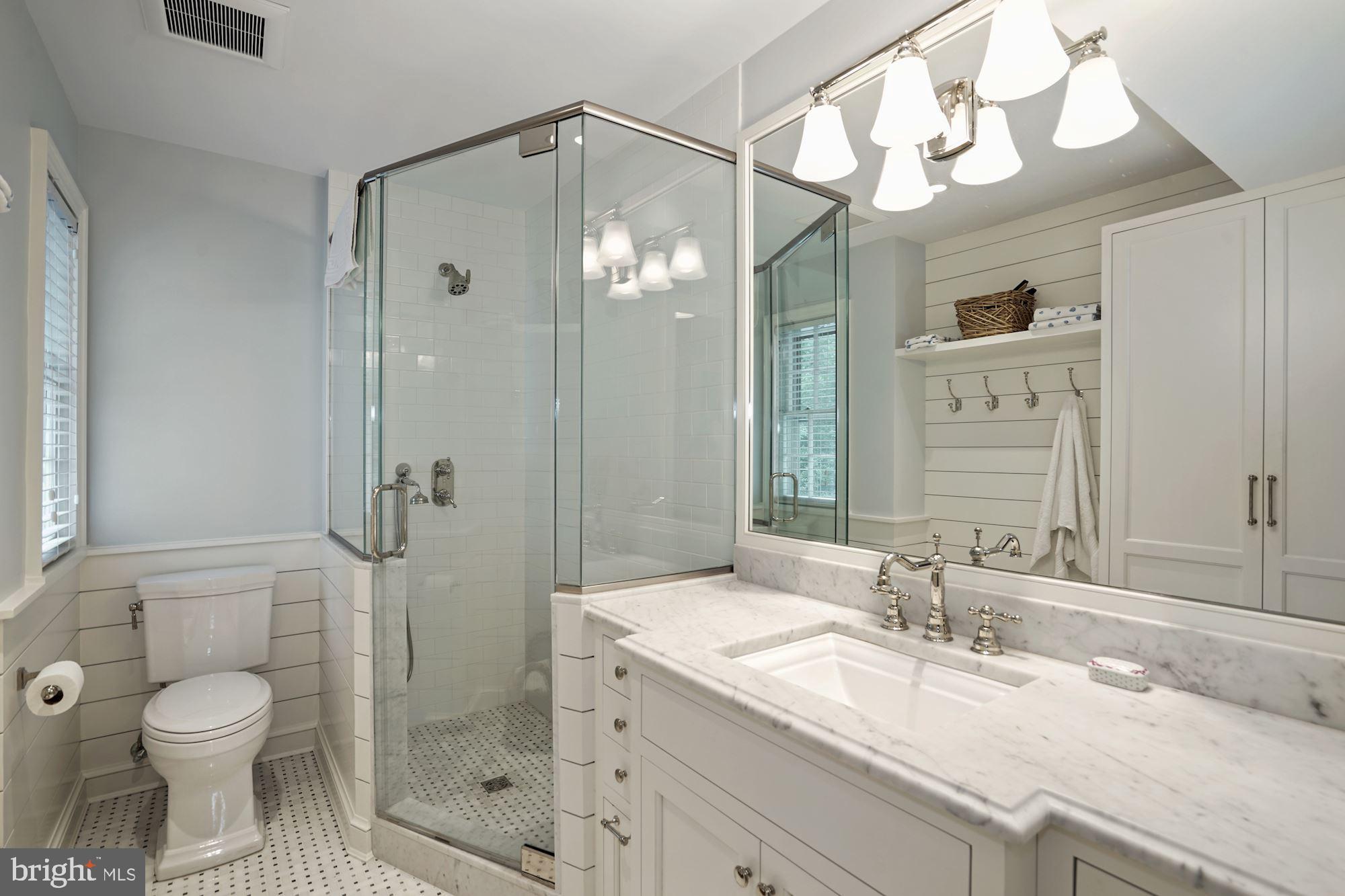 FOXHALL - Residential