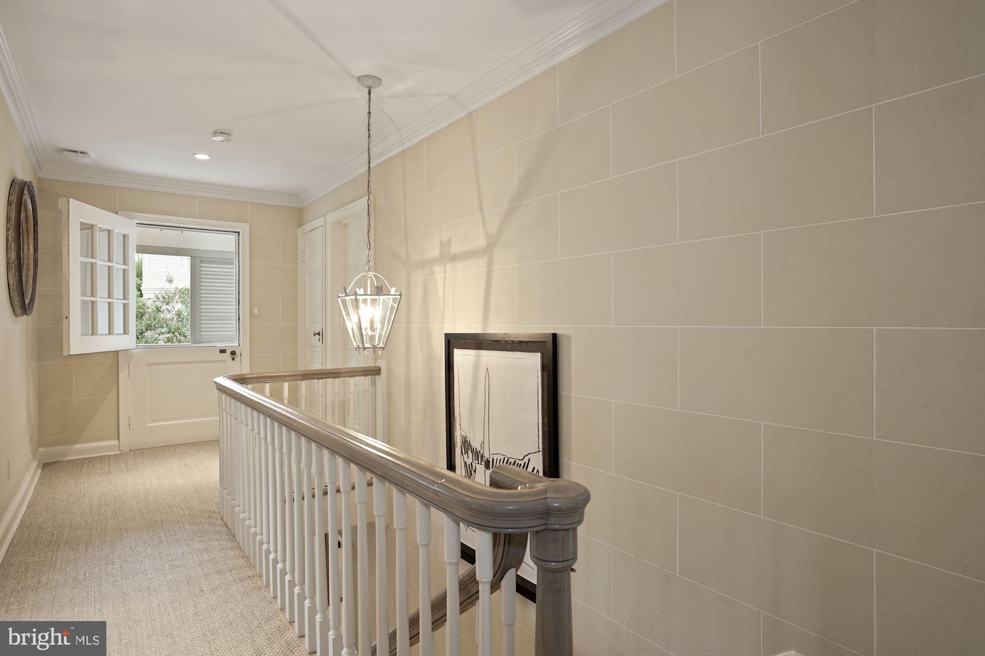 FOXHALL - Residential