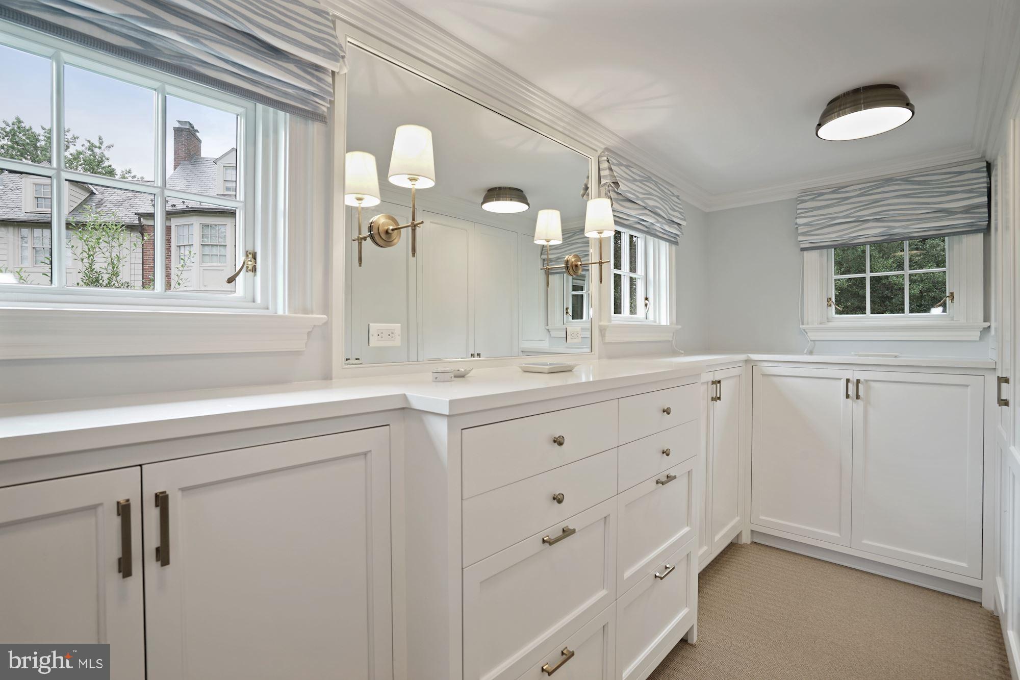 FOXHALL - Residential