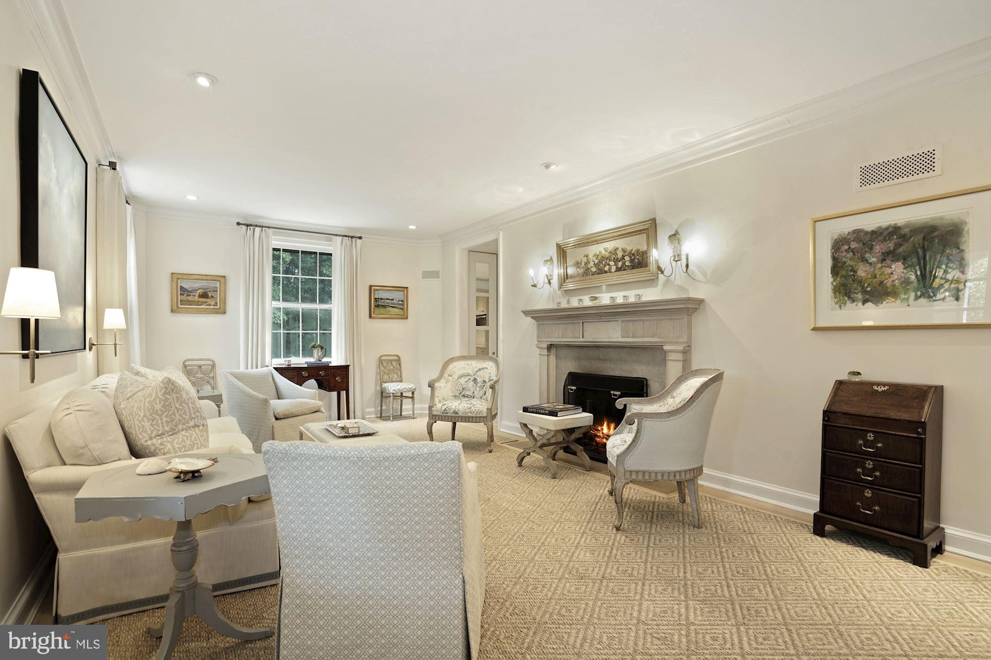 FOXHALL - Residential