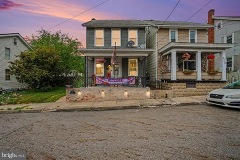 MLS: PADA2061782