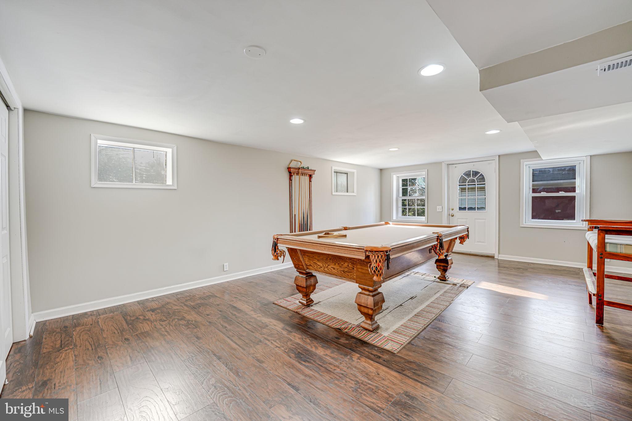 CHESTNUT HILLS - Residential