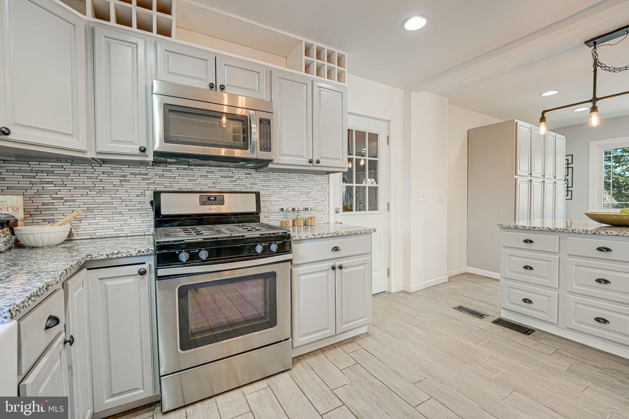 CHESTNUT HILLS - Residential