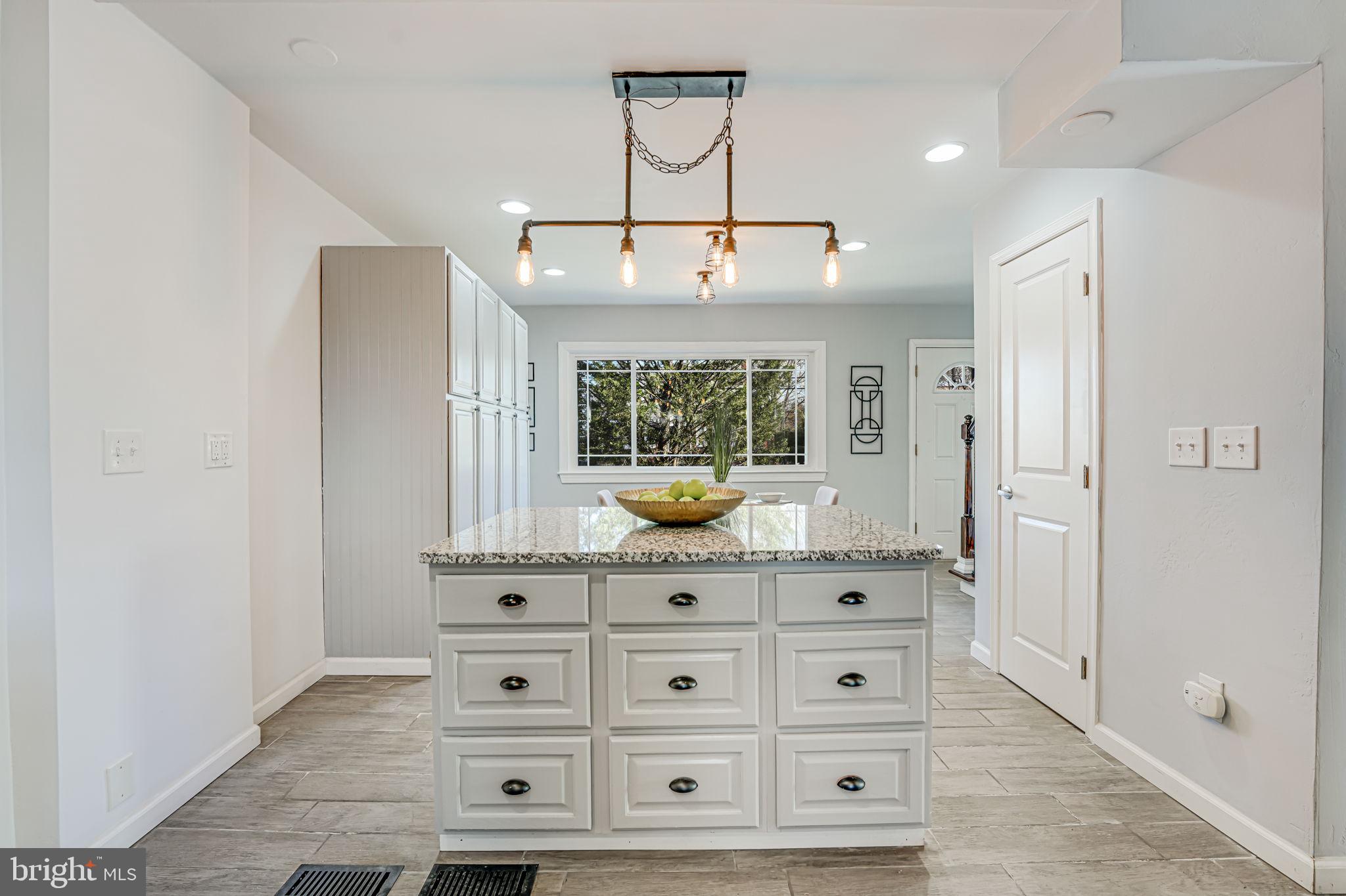 CHESTNUT HILLS - Residential