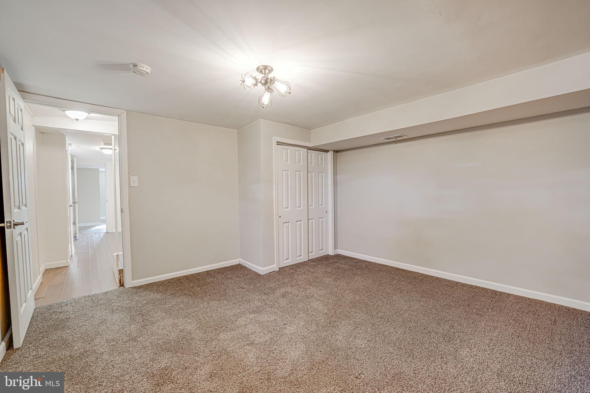 CHESTNUT HILLS - Residential