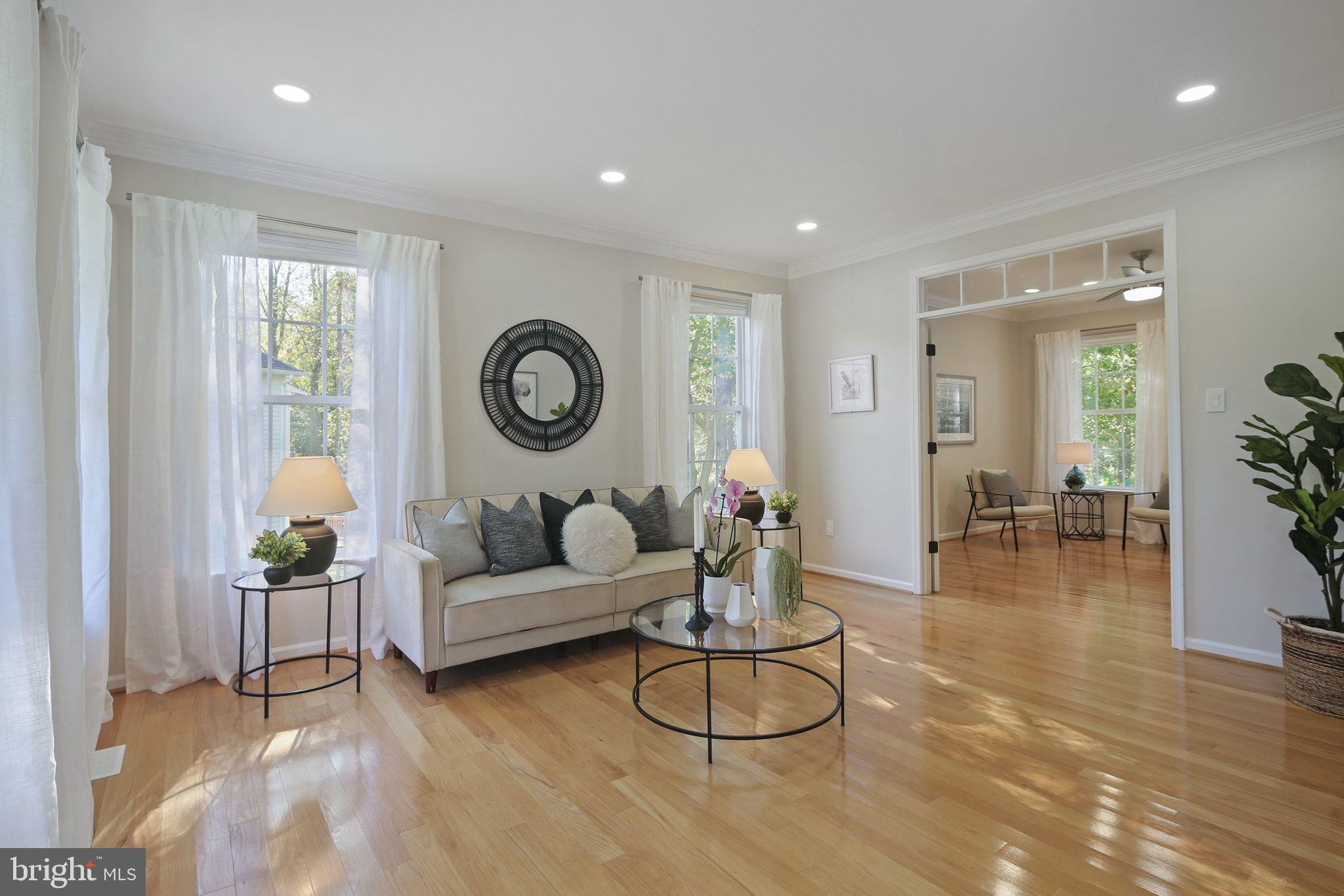 VILLAGE OF RIVER HILL - Residential