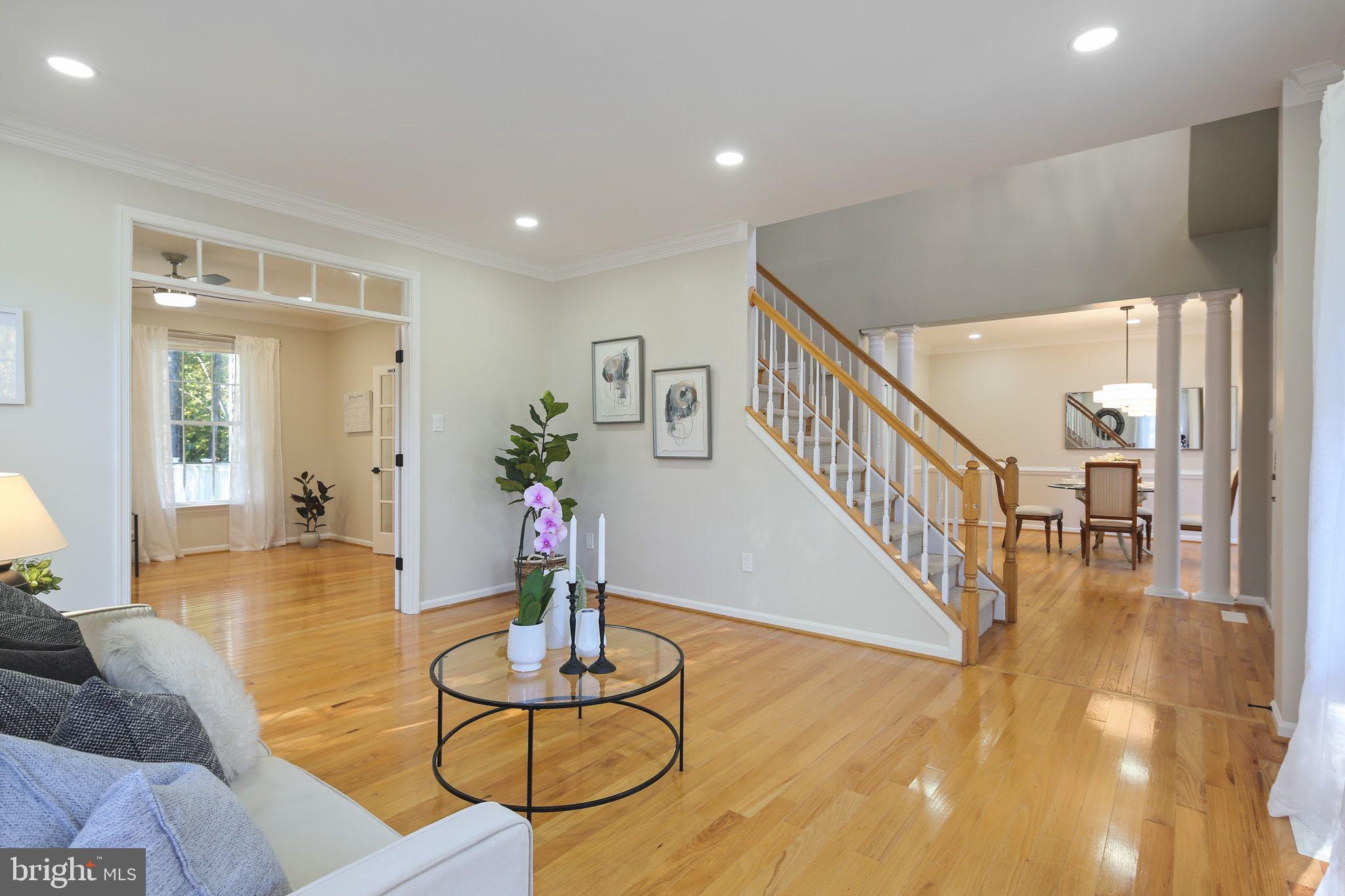 VILLAGE OF RIVER HILL - Residential