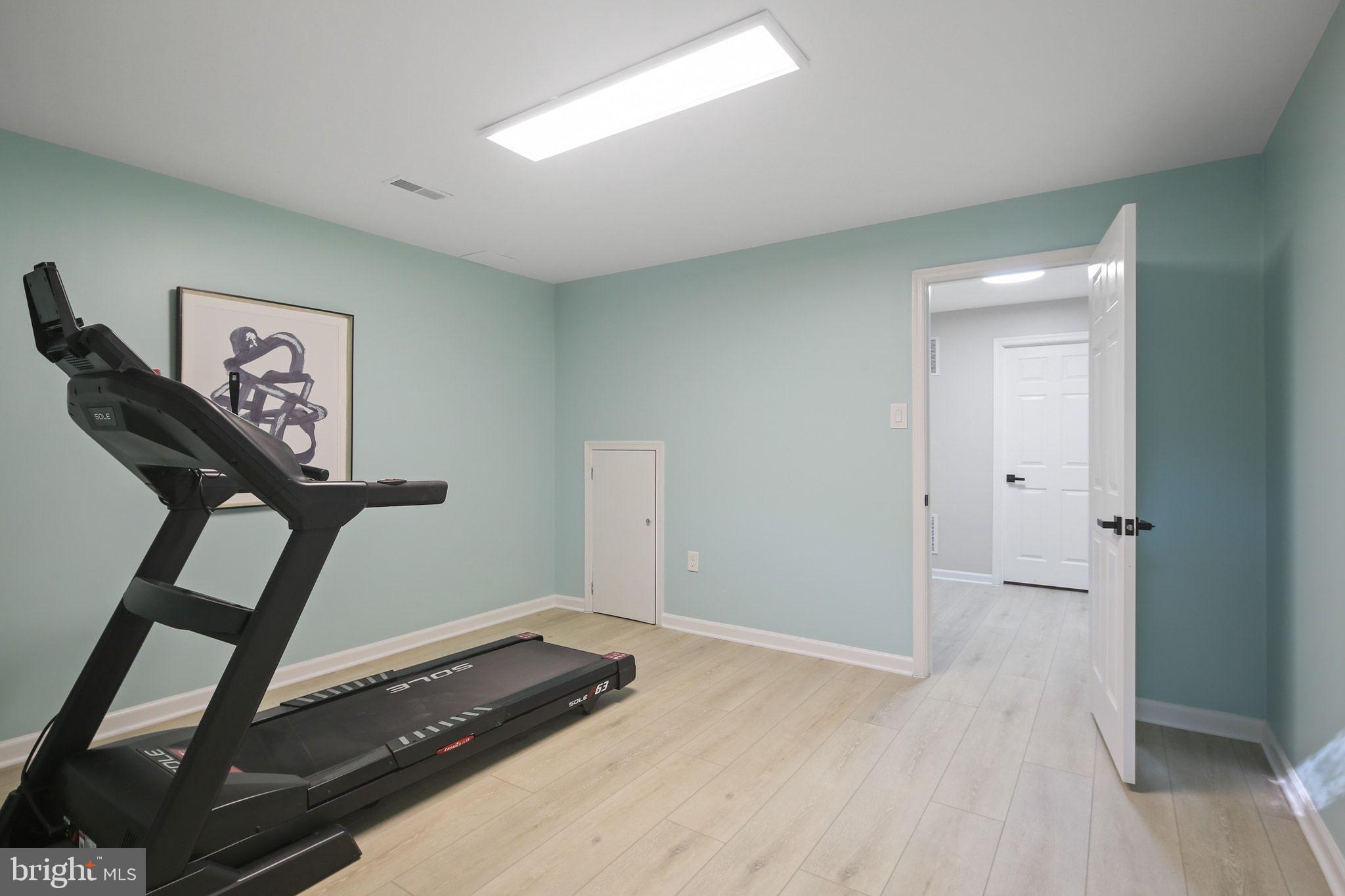 VILLAGE OF RIVER HILL - Residential