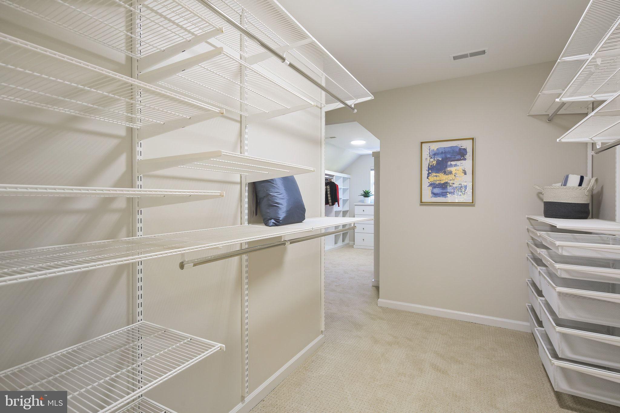 VILLAGE OF RIVER HILL - Residential