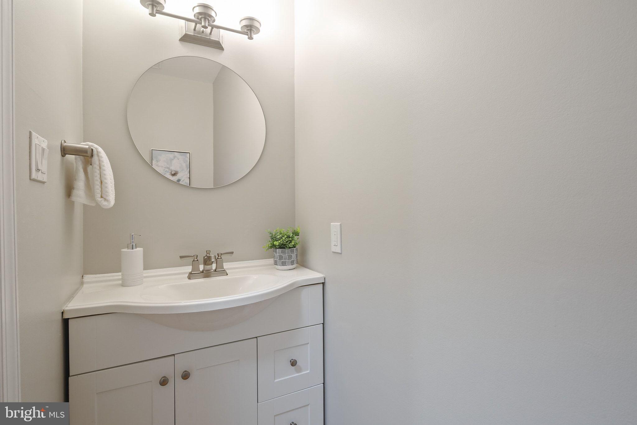 VILLAGE OF RIVER HILL - Residential