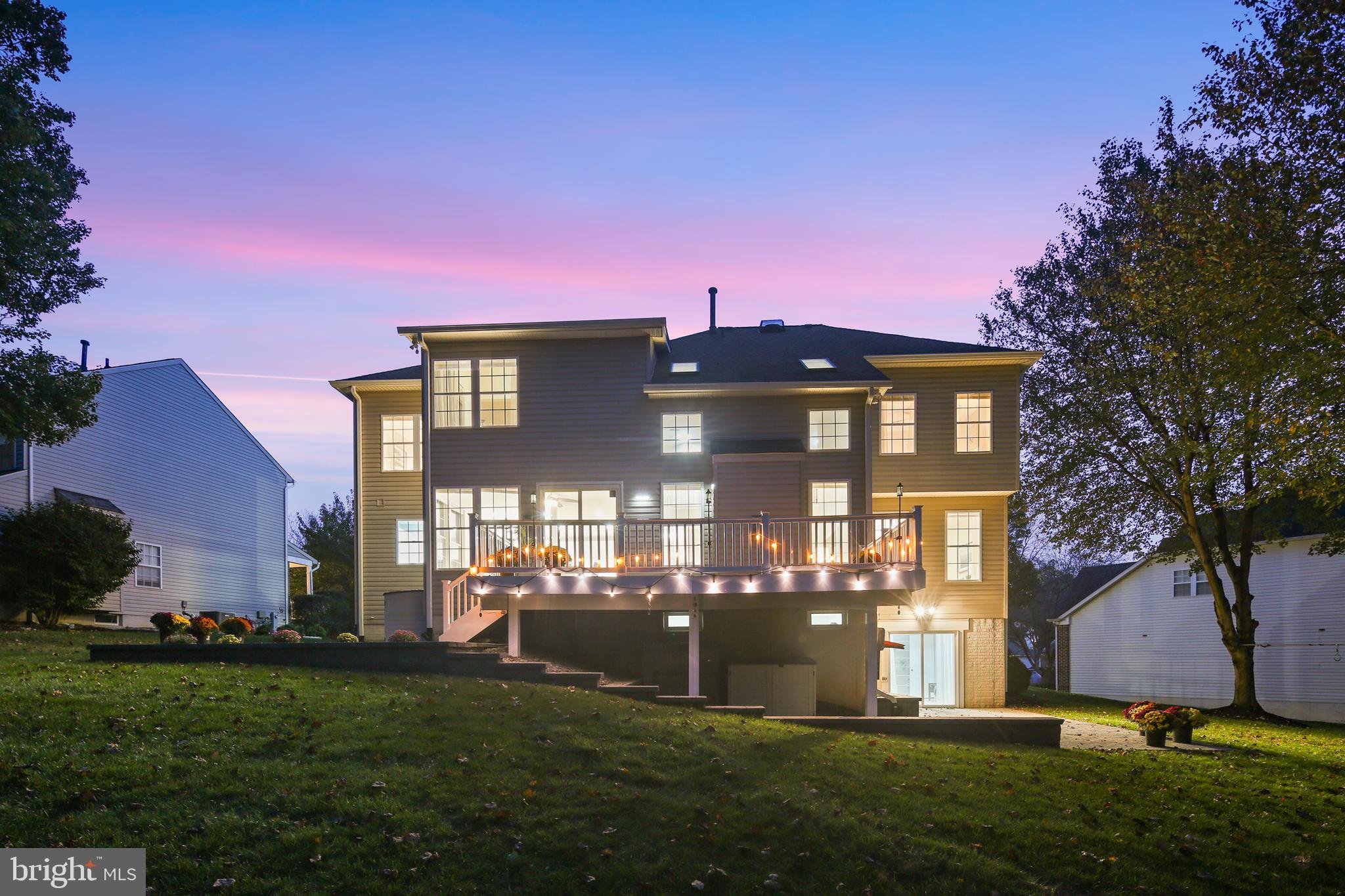 VILLAGE OF RIVER HILL - Residential