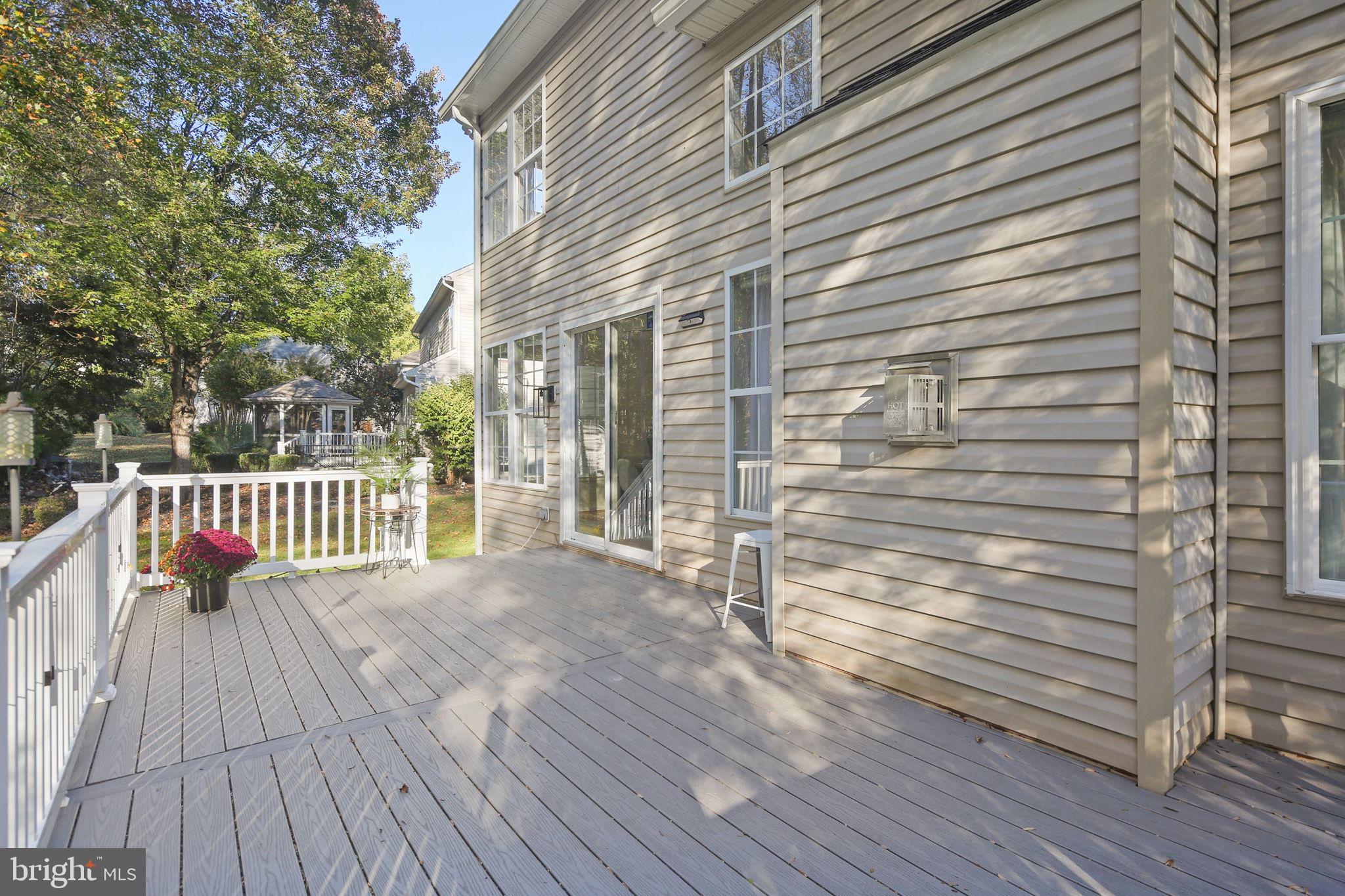 VILLAGE OF RIVER HILL - Residential