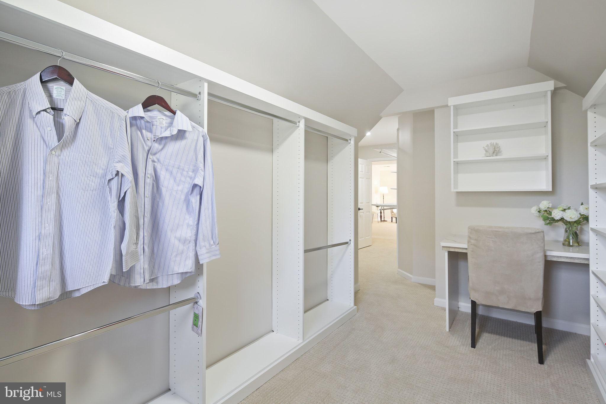 VILLAGE OF RIVER HILL - Residential