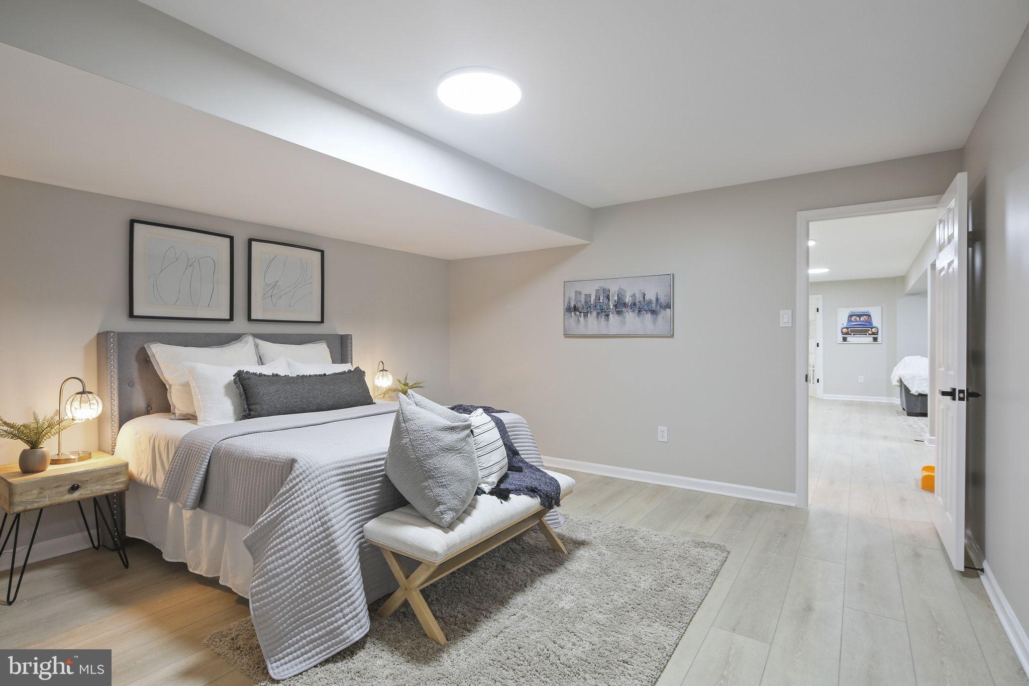 VILLAGE OF RIVER HILL - Residential