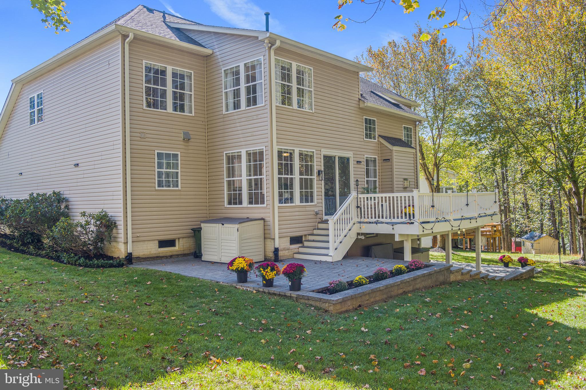 VILLAGE OF RIVER HILL - Residential