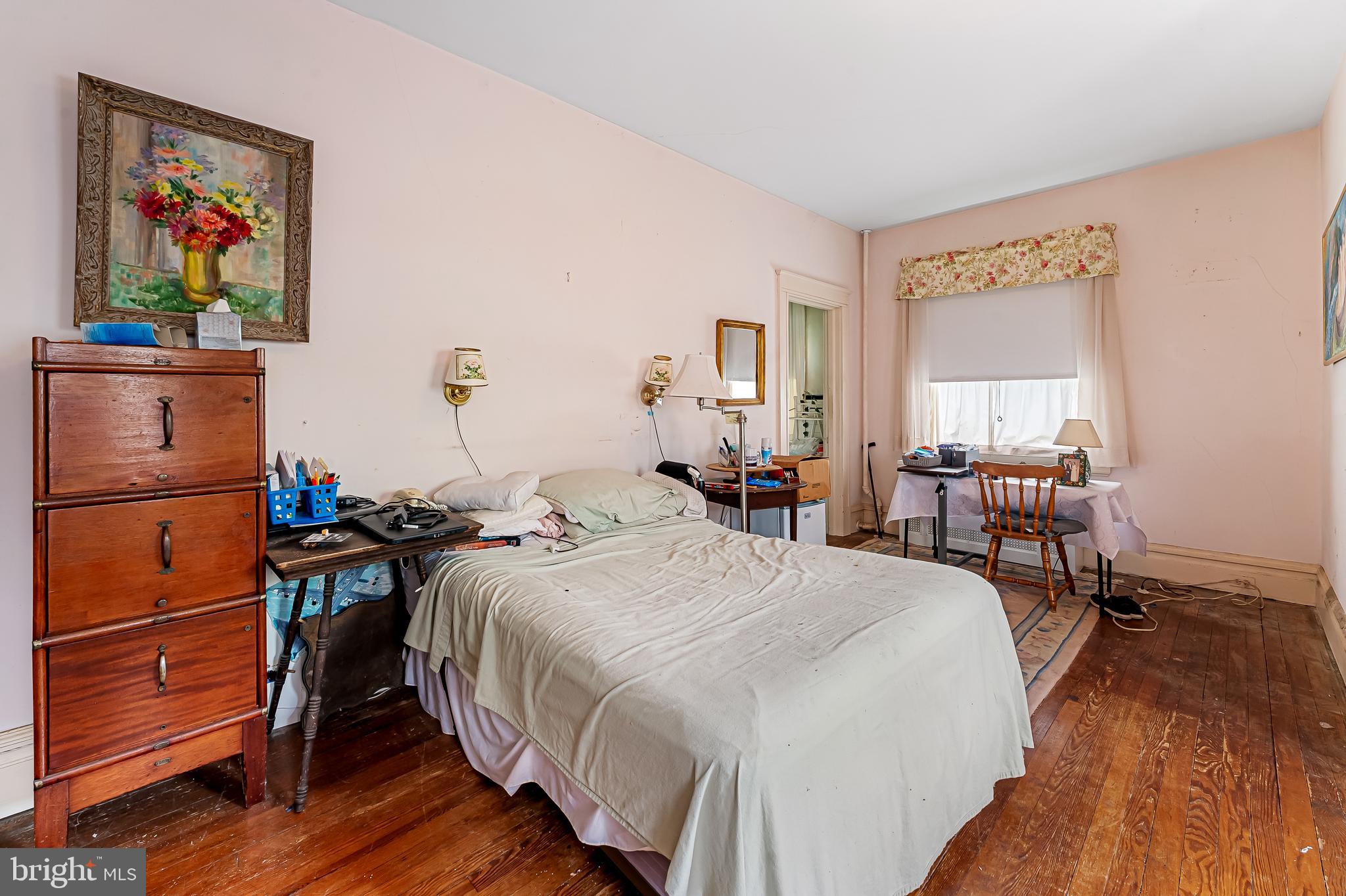 ROLAND PARK - Residential