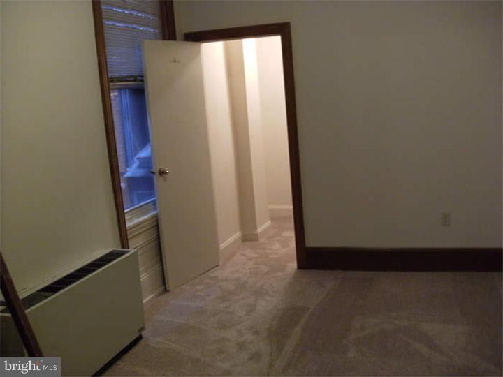 RITTENHOUSE SQUARE - Residential Income