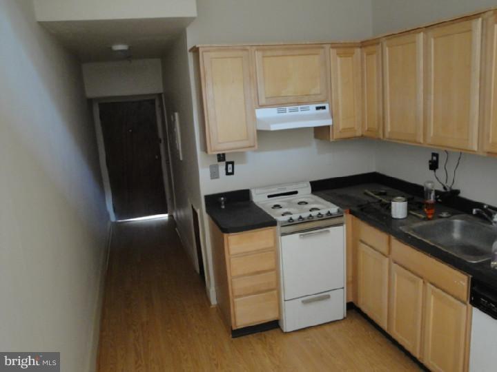 RITTENHOUSE SQUARE - Residential Income