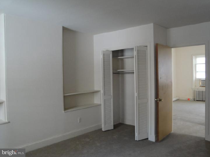 RITTENHOUSE SQUARE - Residential Income