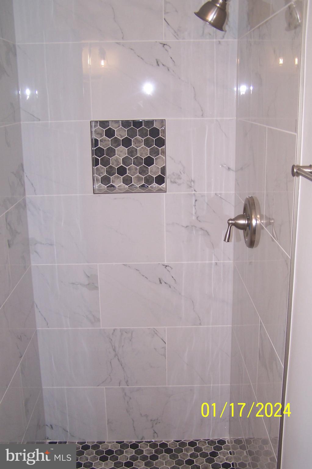 SUMMERWALK - Residential Lease