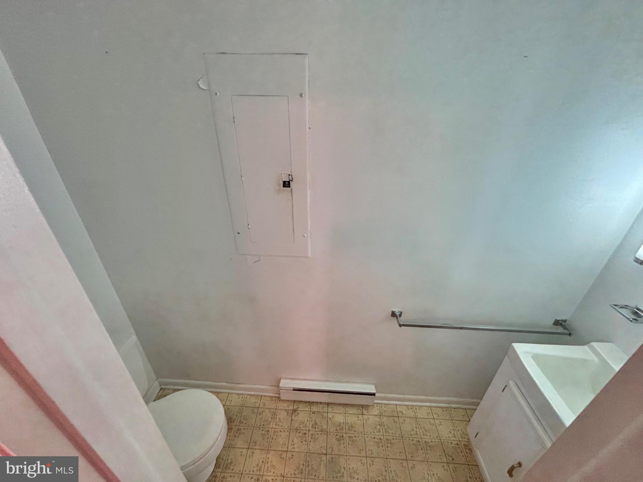 SIERRA MANOR - Residential