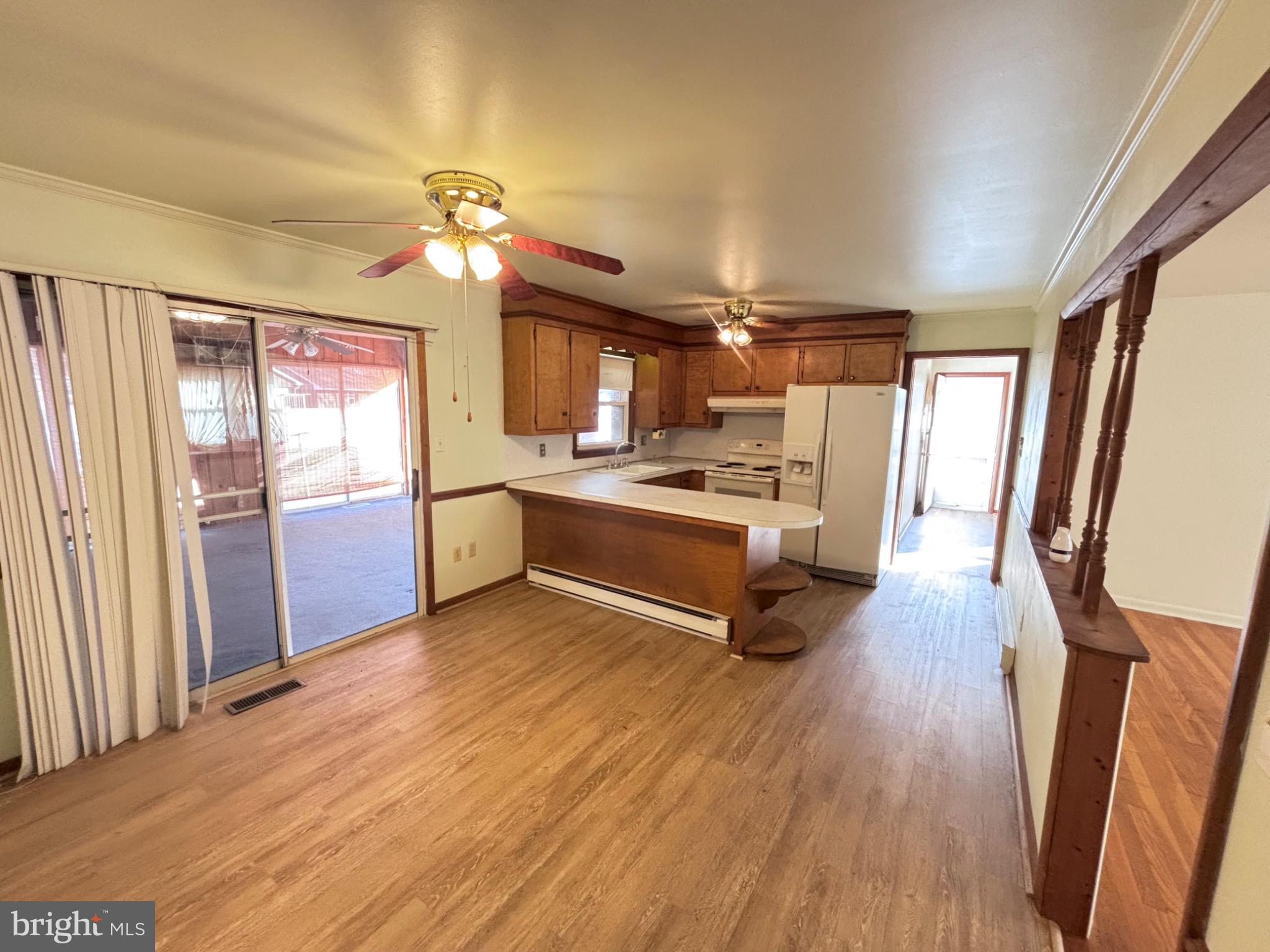 SIERRA MANOR - Residential