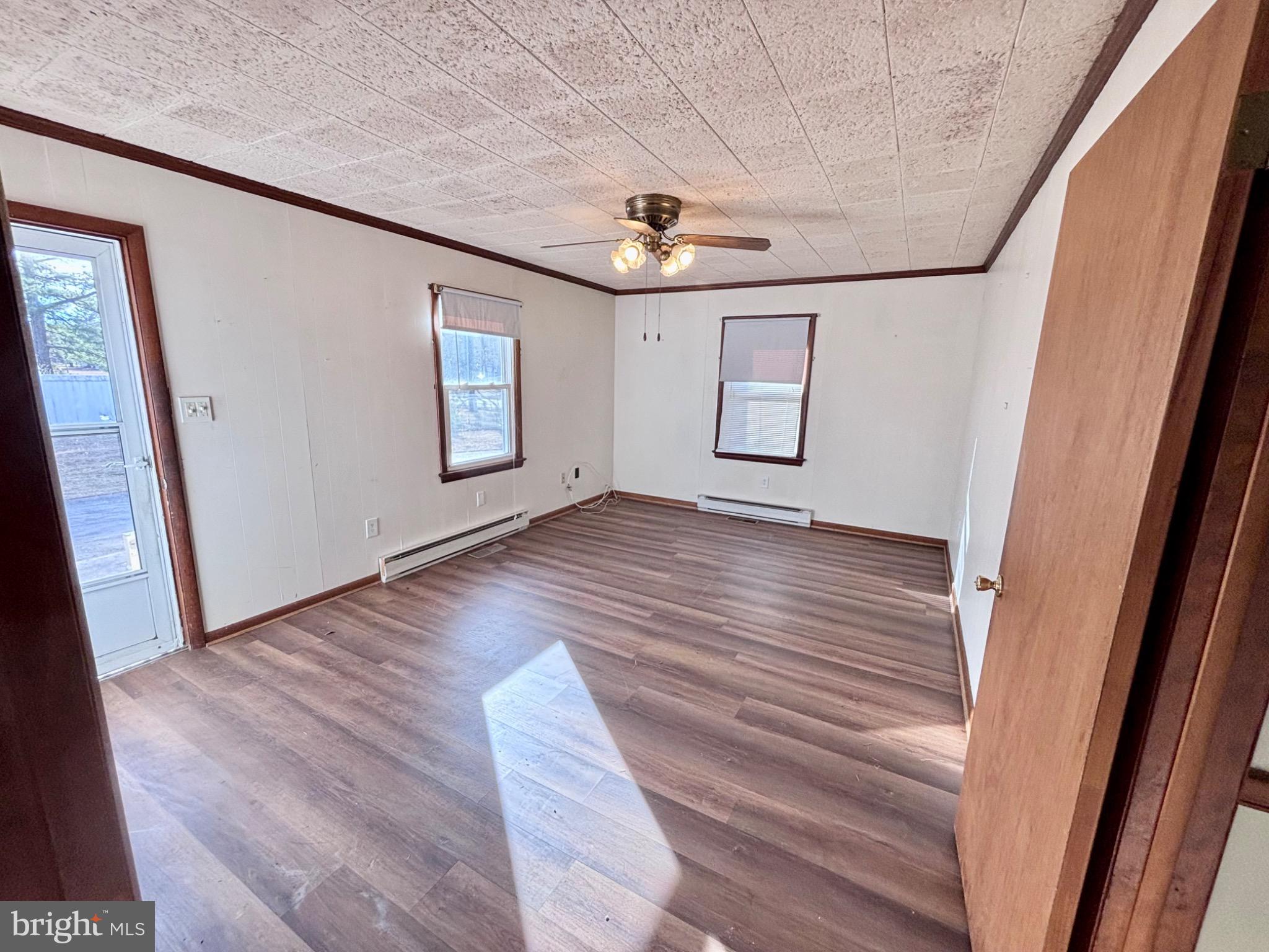 SIERRA MANOR - Residential