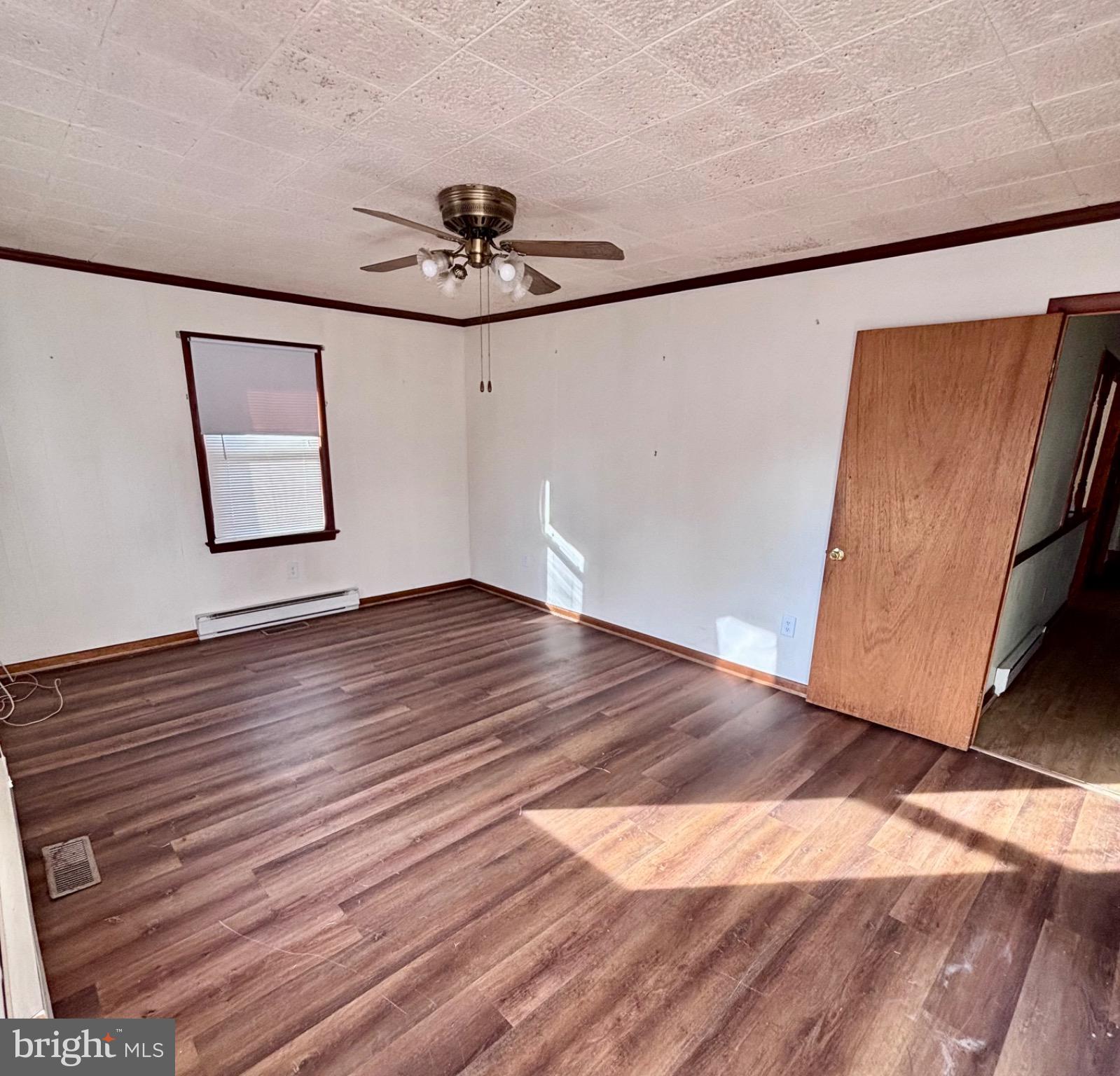 SIERRA MANOR - Residential