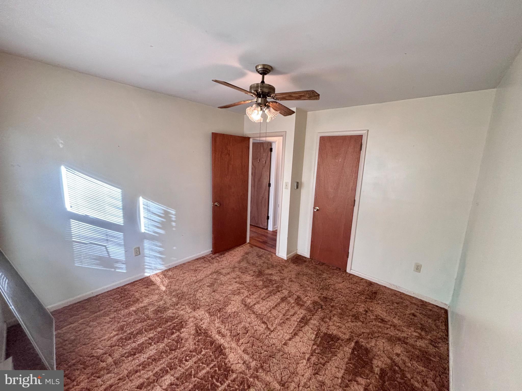 SIERRA MANOR - Residential