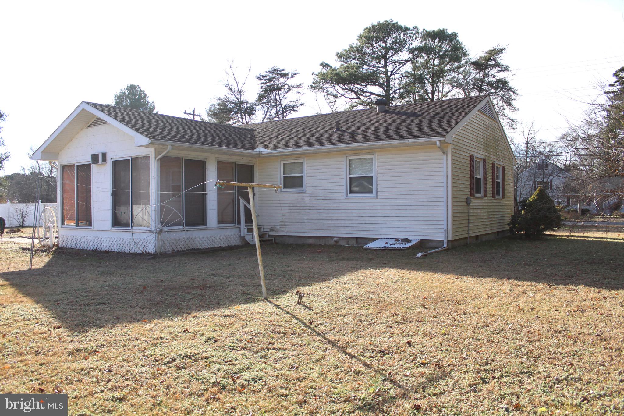 SIERRA MANOR - Residential