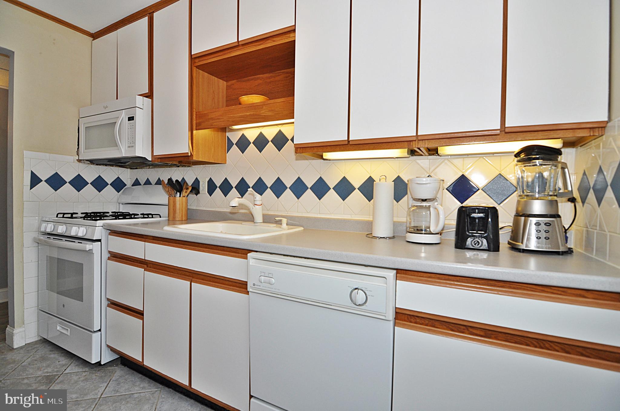 HUNTINGTON - Residential Lease