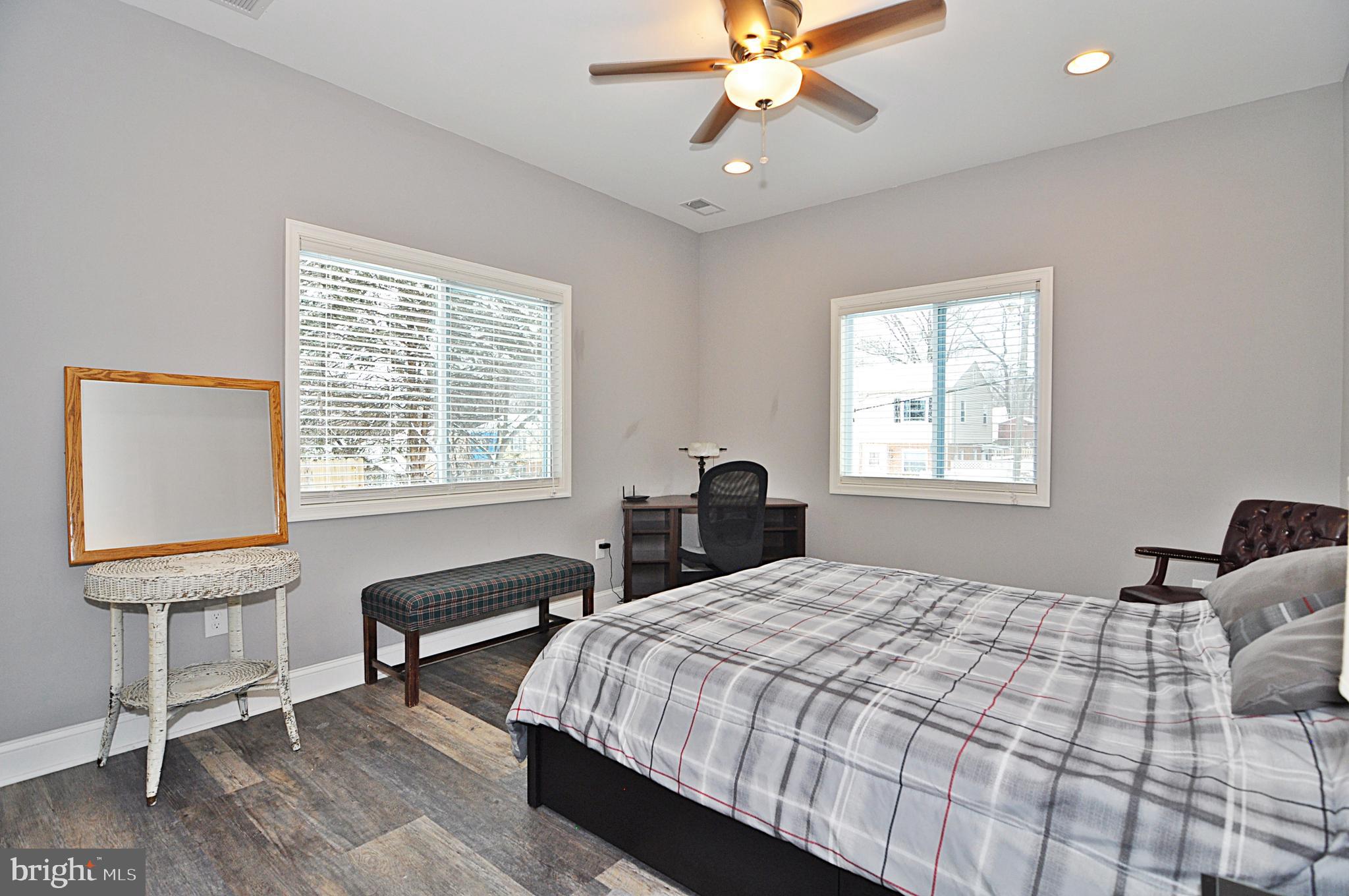 HUNTINGTON - Residential Lease