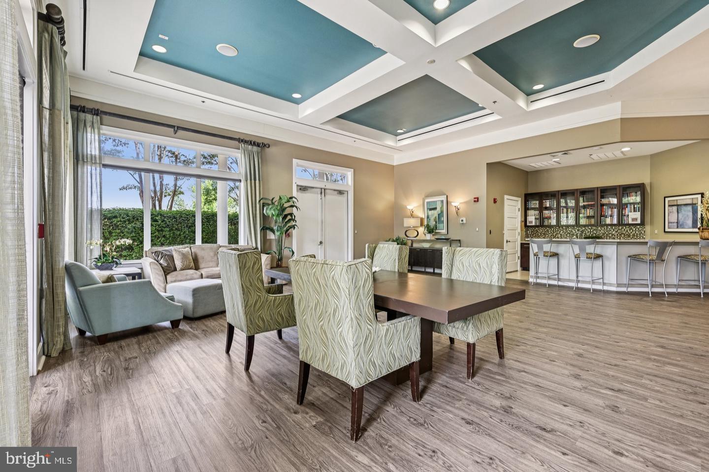 LINDEN ROW CONDOMINIUM - Residential Lease