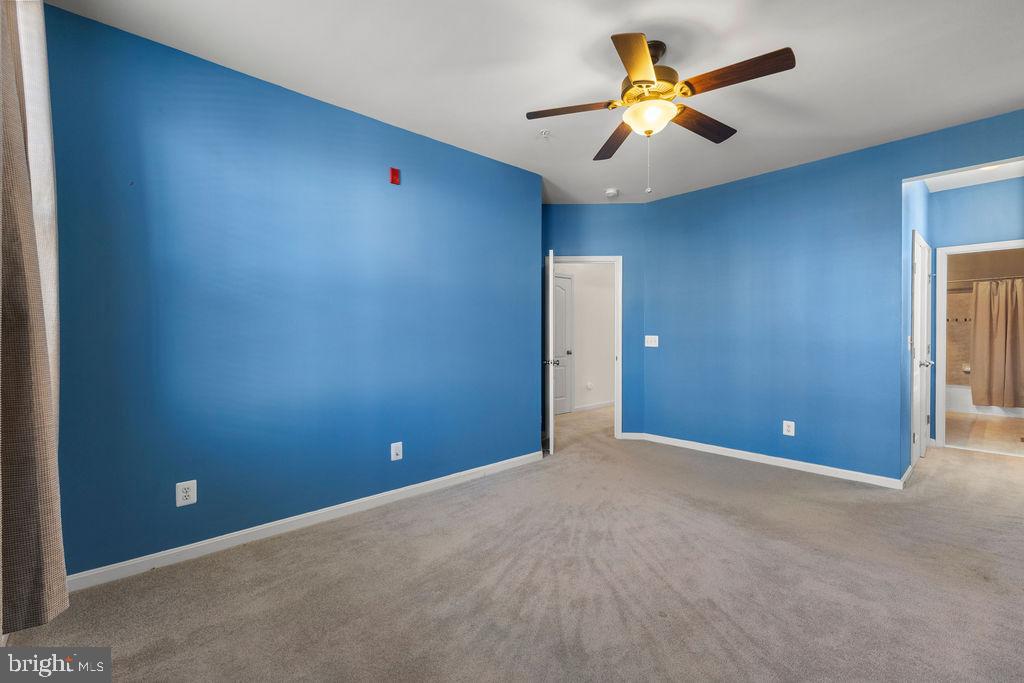 LINDEN ROW CONDOMINIUM - Residential Lease