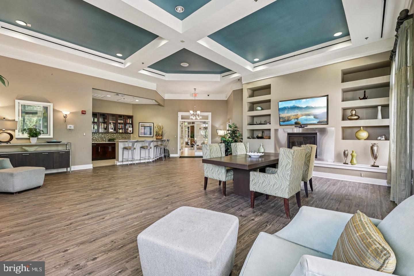 LINDEN ROW CONDOMINIUM - Residential Lease